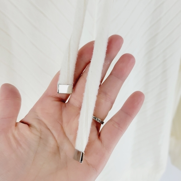 Nine West white/cream colored sweater size XS - Picture 6 of 8